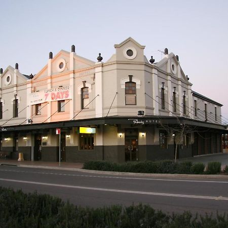 Peden'S Hotel سيسنوك المظهر الخارجي الصورة