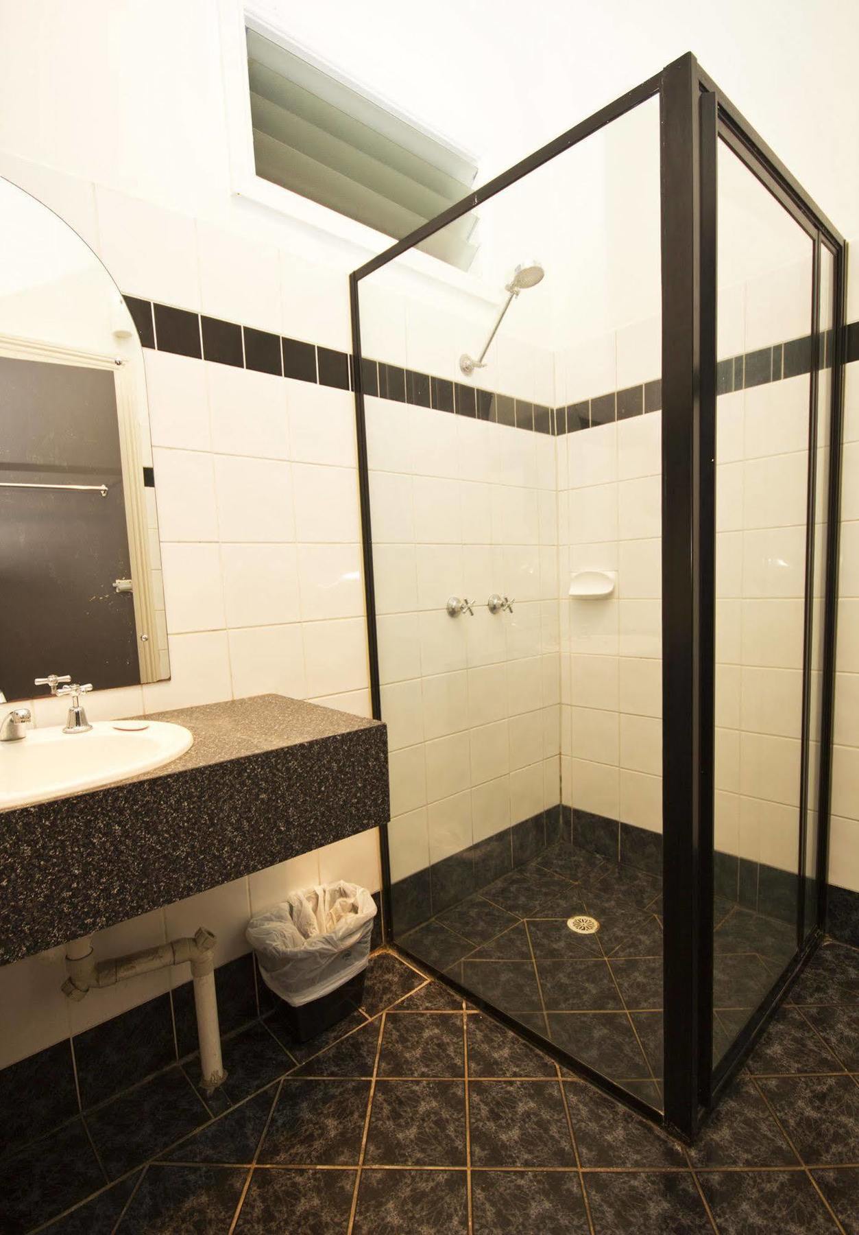 Peden'S Hotel سيسنوك المظهر الخارجي الصورة